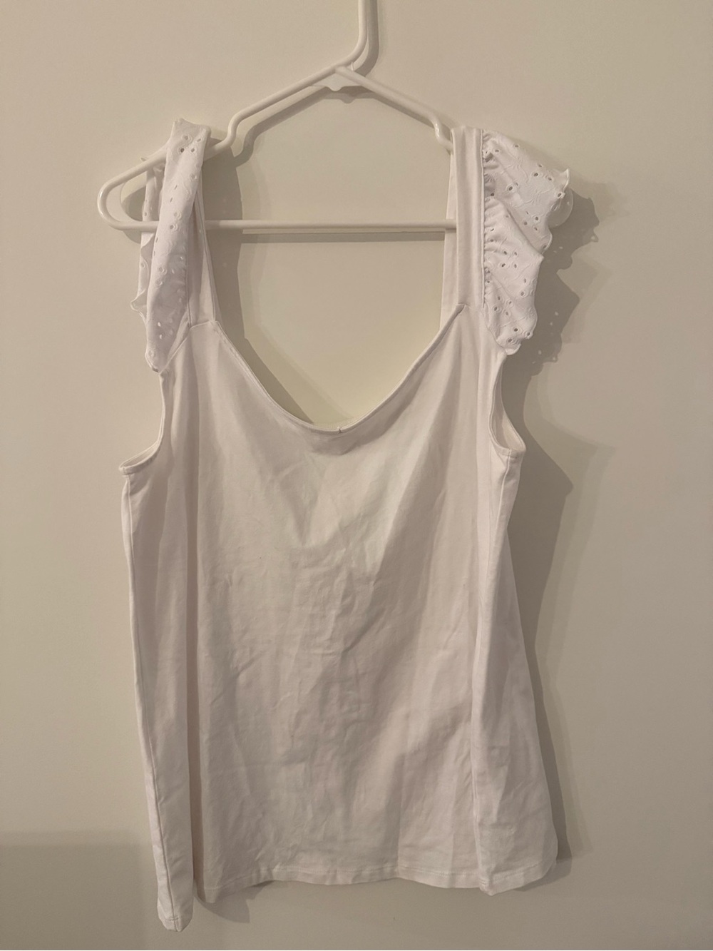 Torrid White Ruffle Eyelet Scoop Neck Sleeveless Tank Top Women’s Plus 3XL
